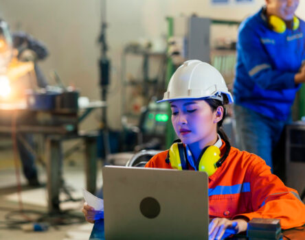 Enhancing Industrial Operations The Benefits of Industrial Touch Screen Monitors