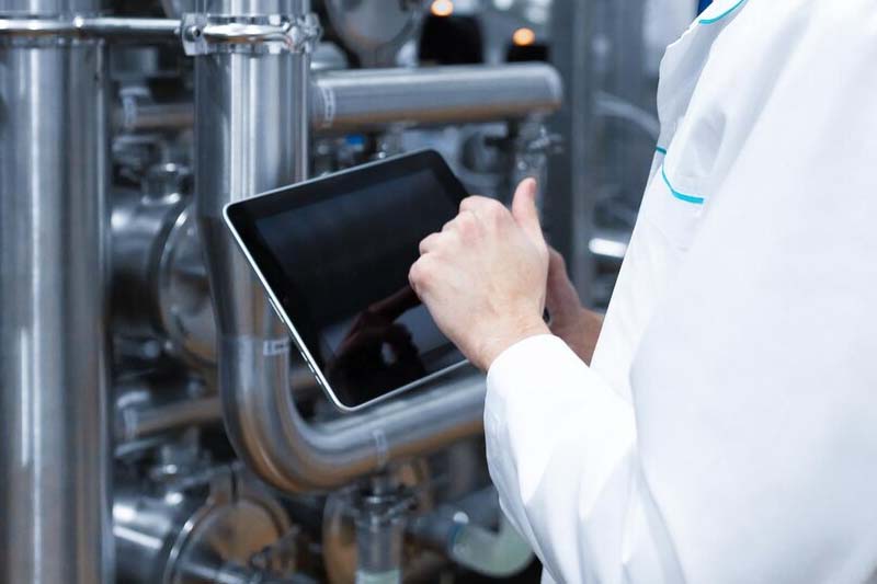 A Deep Dive into Industrial PC Panel Touchscreen Features